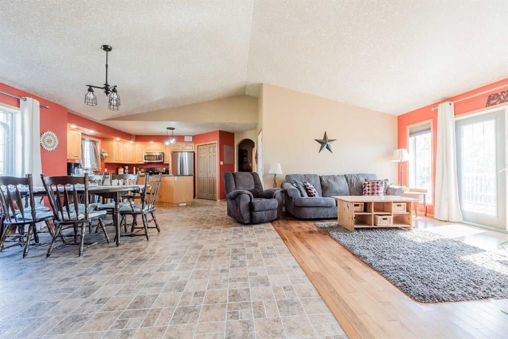 734082B Range Road 51   - Photo 18