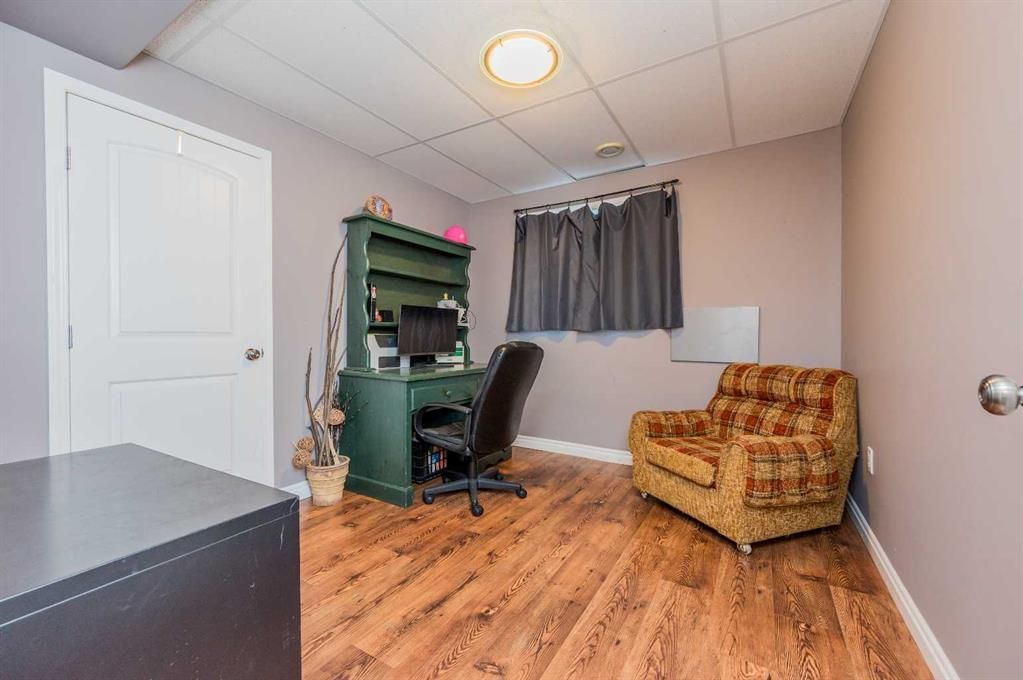 734082B Range Road 51   - Photo 35