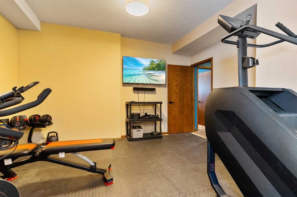 1705, 60017 704A Township  - Photo 39