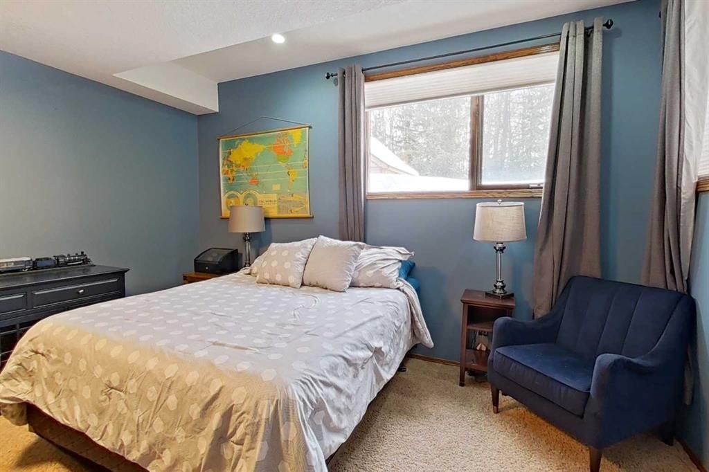 1705, 60017 704A Township  - Photo 41