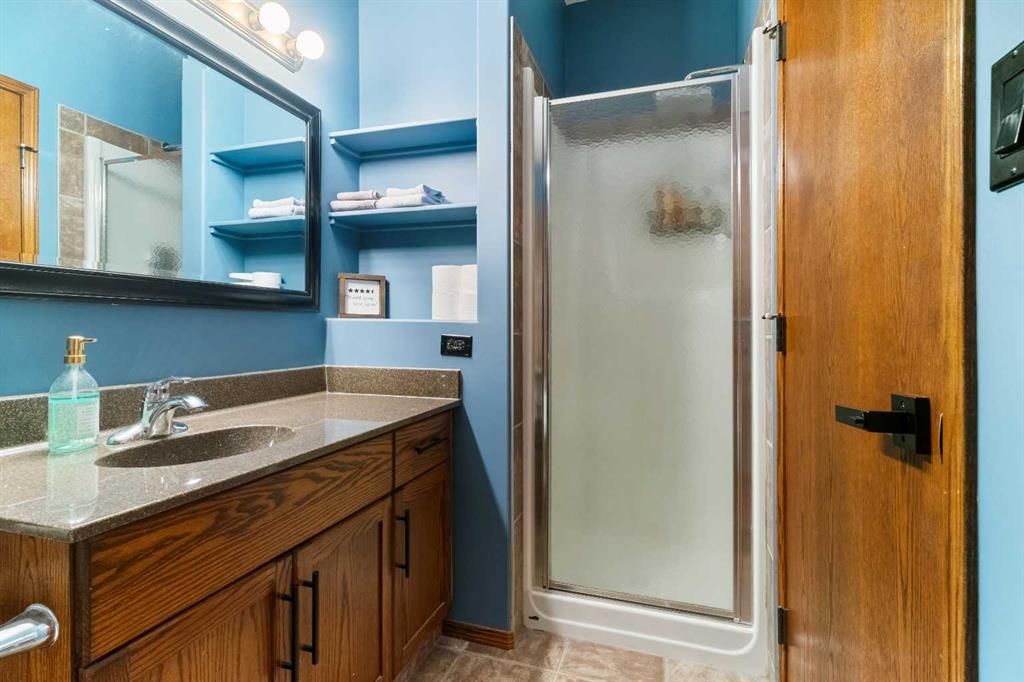 1705, 60017 704A Township  - Photo 44