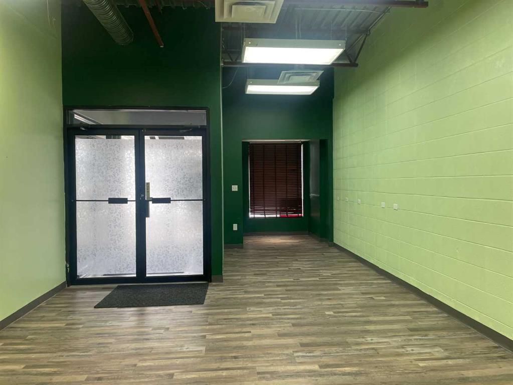 10018 101 Avenue  - Photo 3