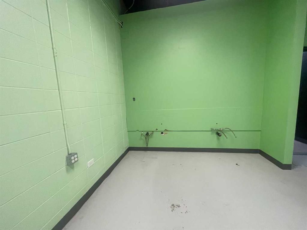 10018 101 Avenue  - Photo 5