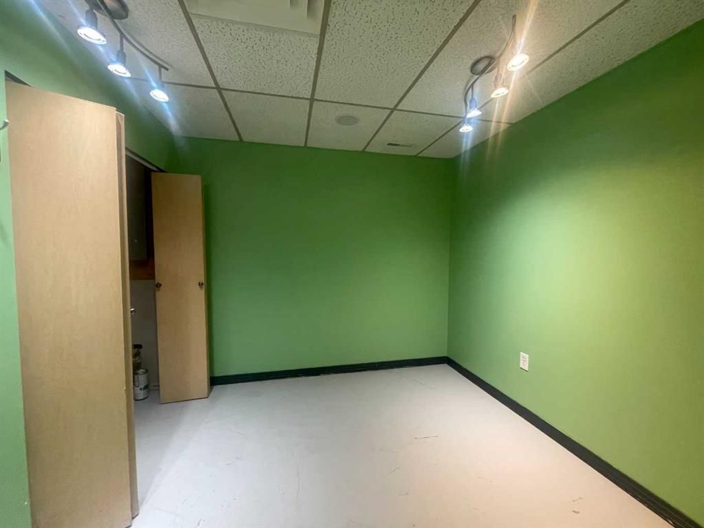 10018 101 Avenue  - Photo 8