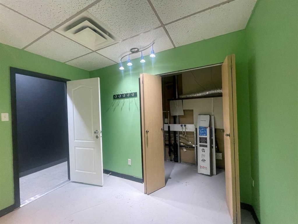 10018 101 Avenue  - Photo 9