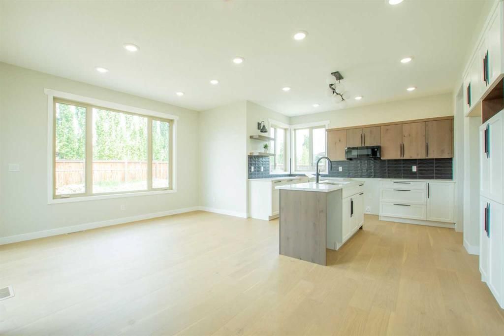 8862 60 Avenue  - Photo 6