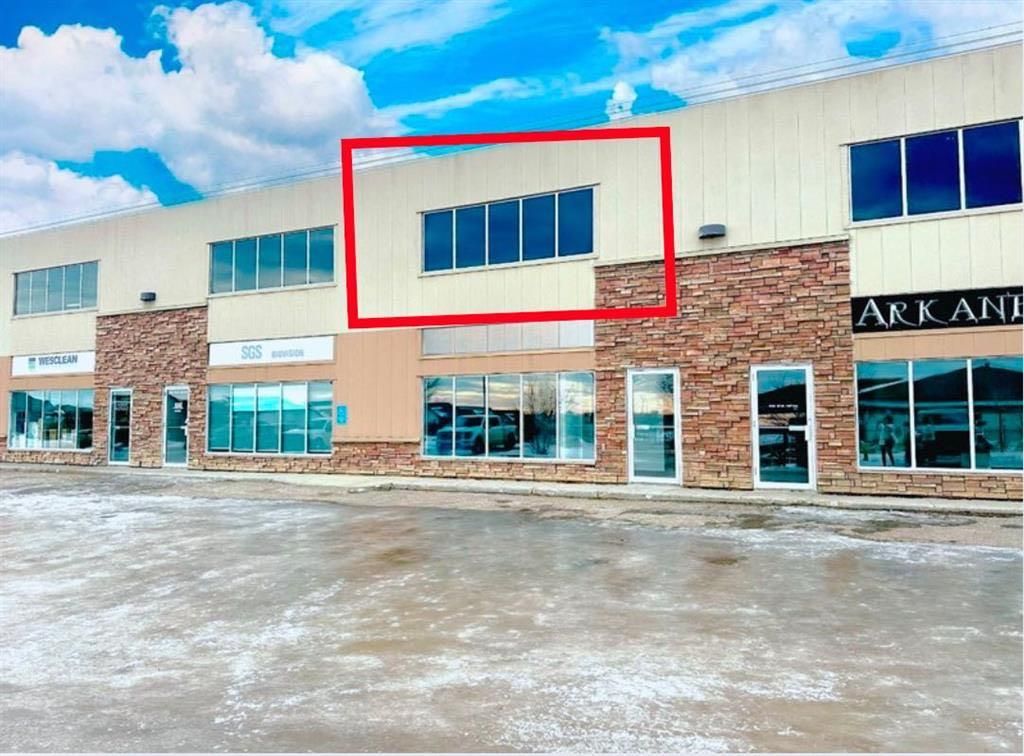 10136 128 Avenue  - Photo 1