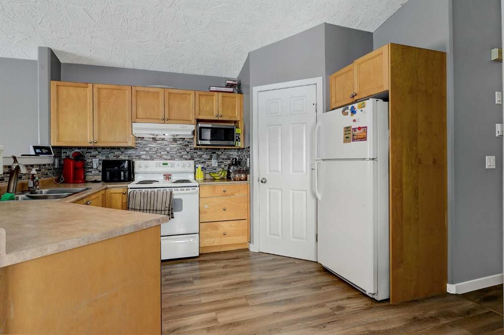 12901 93A Street  - Photo 9