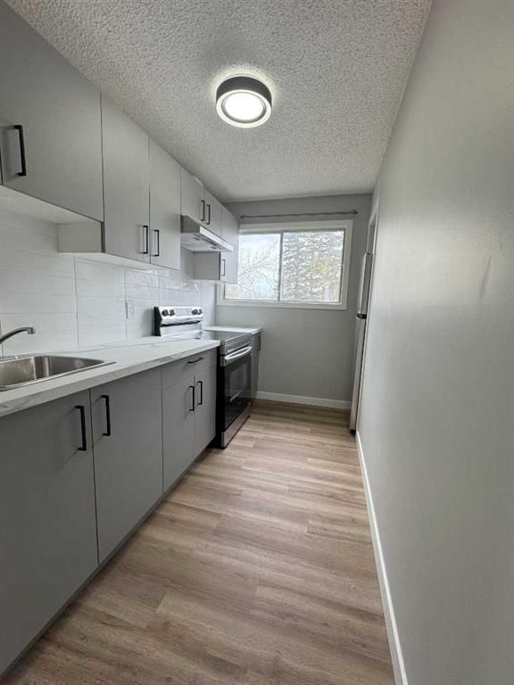 10021 106 Avenue  - Photo 15