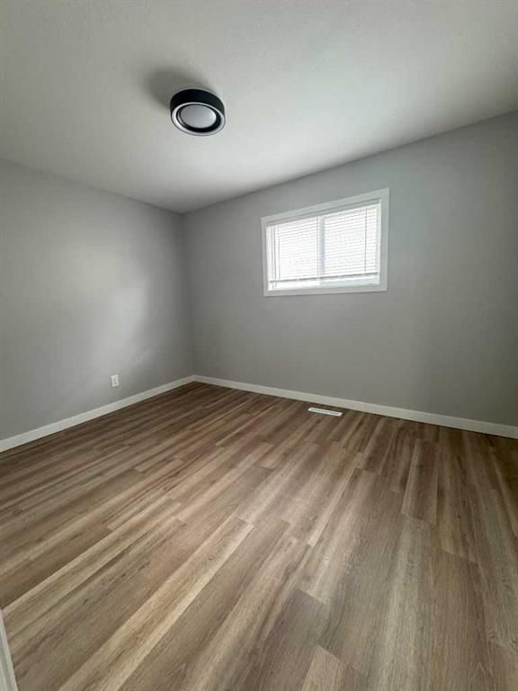 10021 106 Avenue  - Photo 7