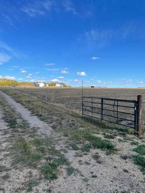 122040 Township Road 734   - Photo 12