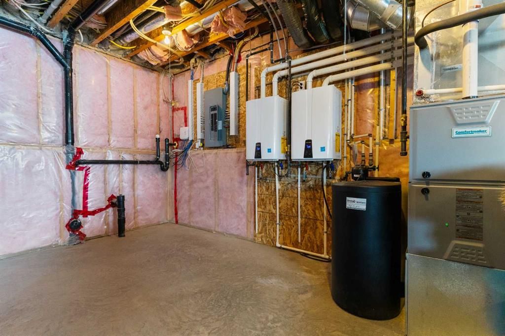 7625 Belgrave Road  - Photo 44