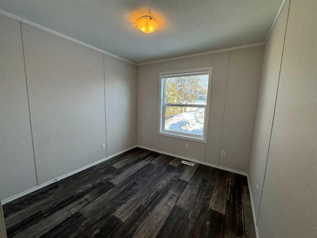 816 5th Avenue  - Photo 10