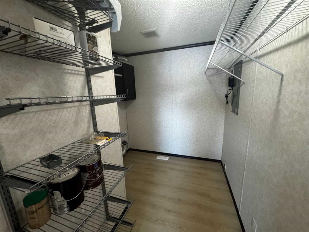 Pt: NE-8-73-5-W6 RGE RD 54   - Photo 11