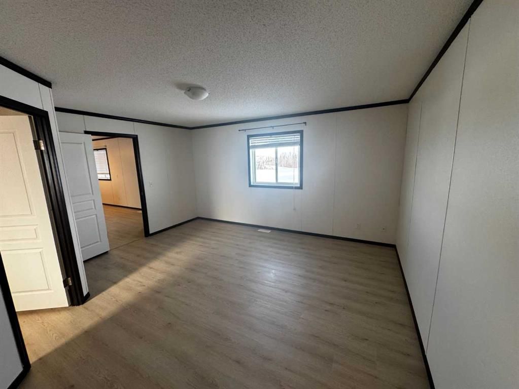 Pt: NE-8-73-5-W6 RGE RD 54   - Photo 8