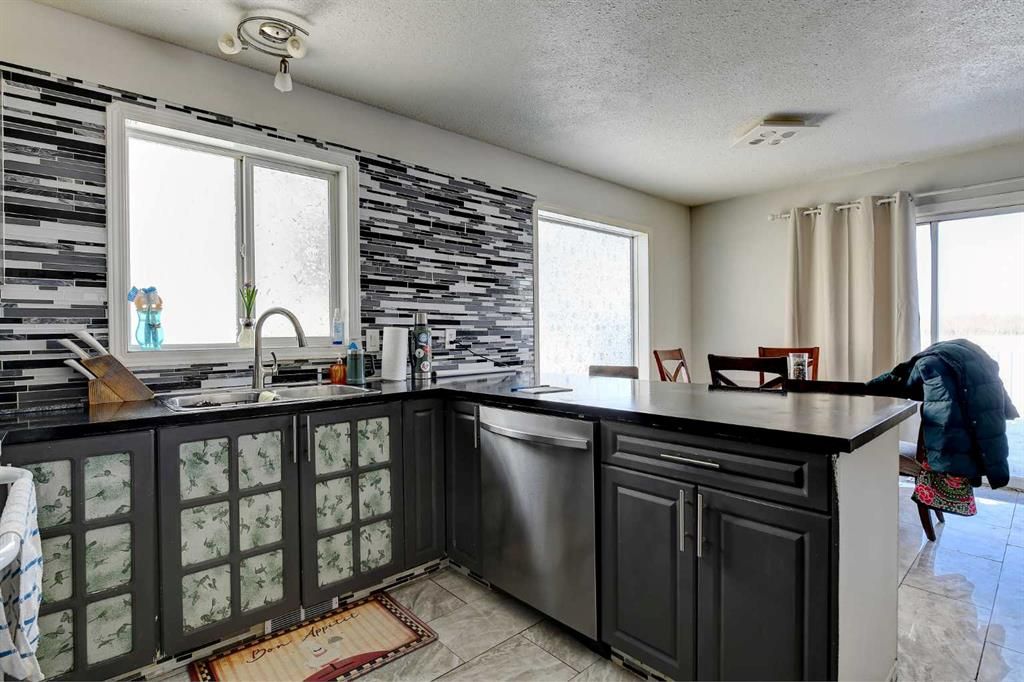 9302 113A Avenue  - Photo 10