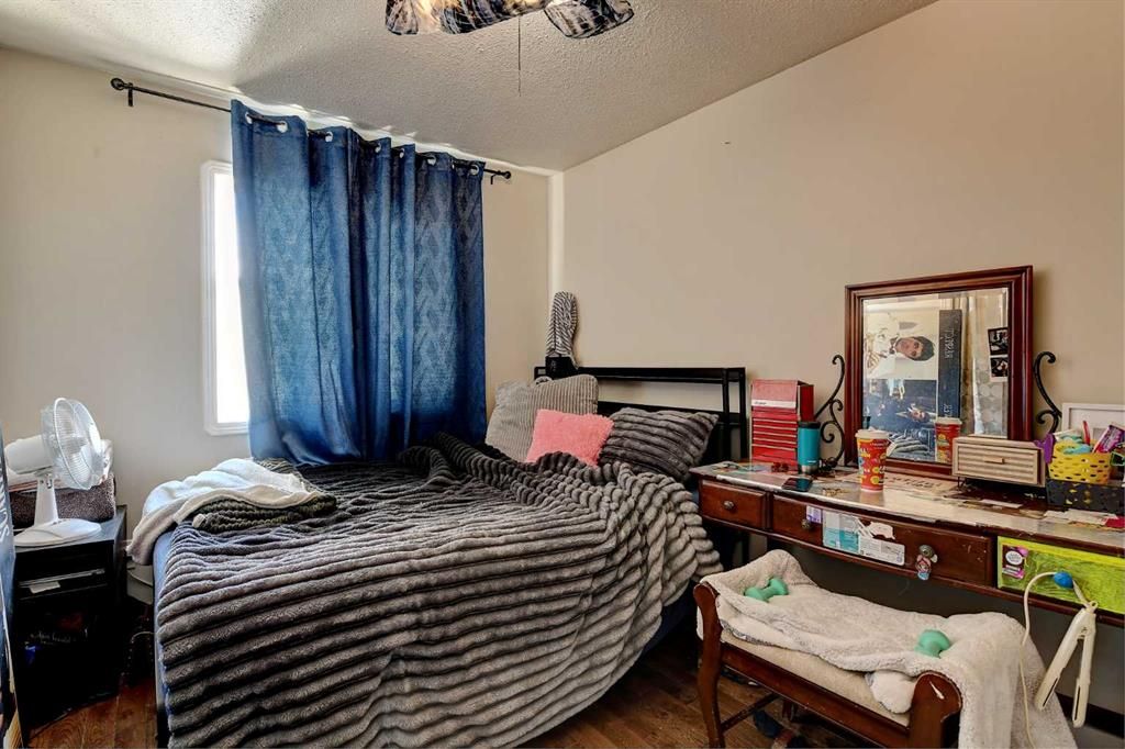 9302 113A Avenue  - Photo 18