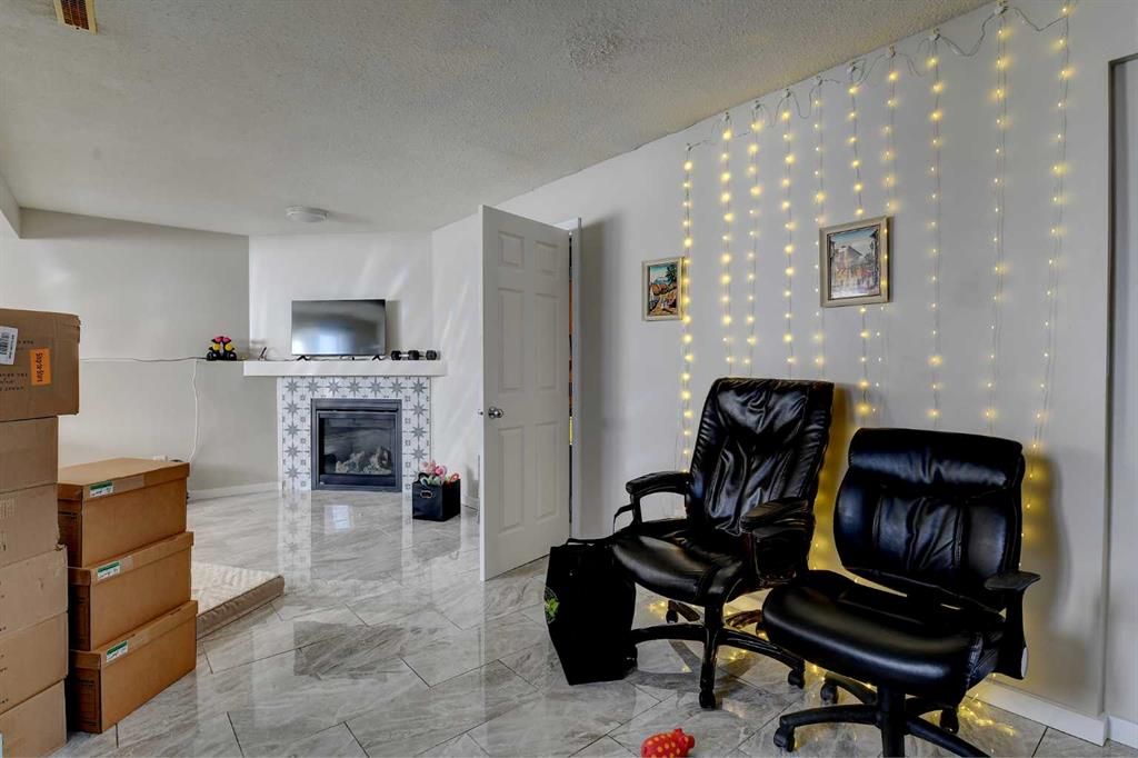 9302 113A Avenue  - Photo 24