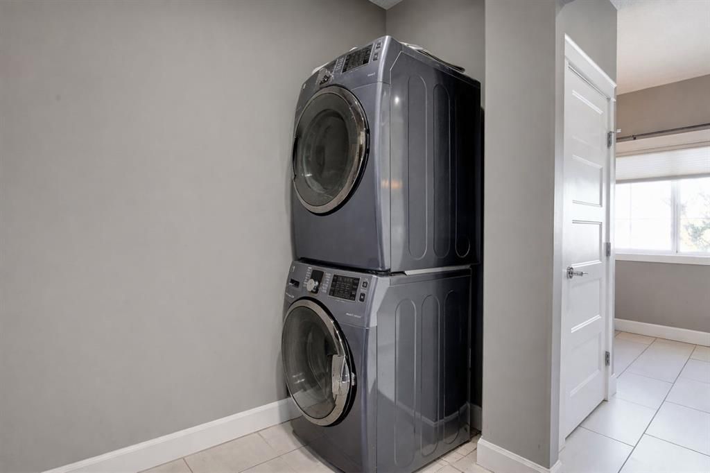 16006 105 Street  - Photo 19