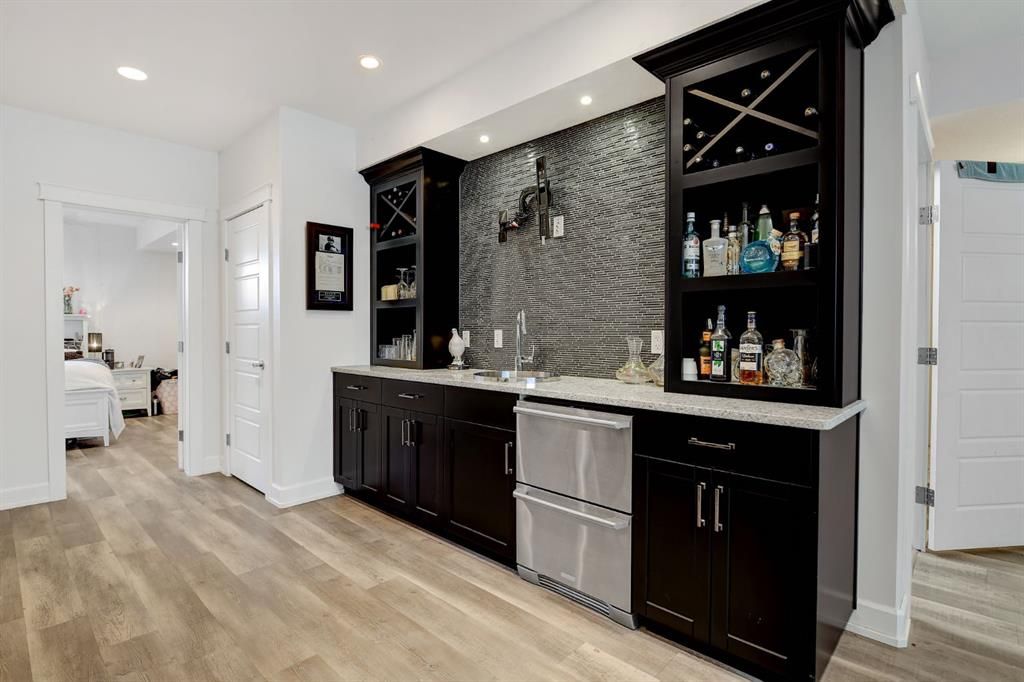 16006 105 Street  - Photo 34