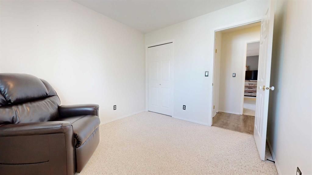 7306 Mission Heights Drive   - Photo 12