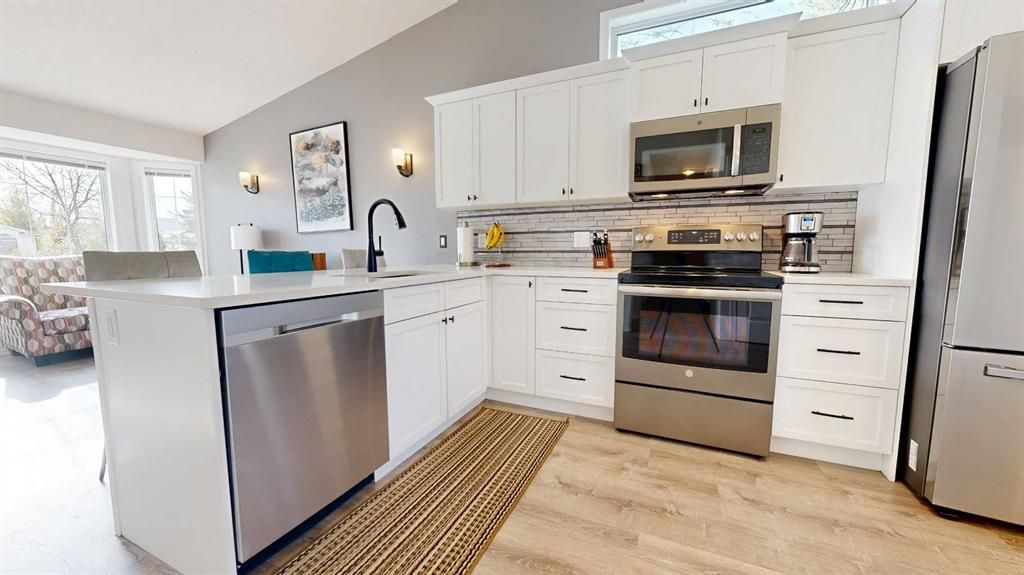 7306 Mission Heights Drive   - Photo 6