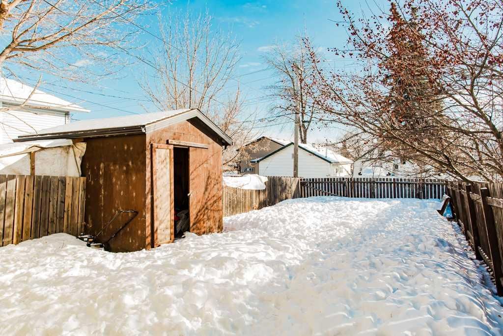 9303 101 Avenue  - Photo 22