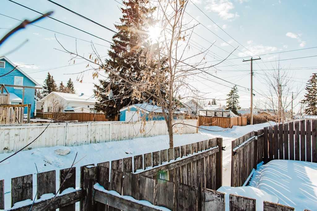 9303 101 Avenue  - Photo 24