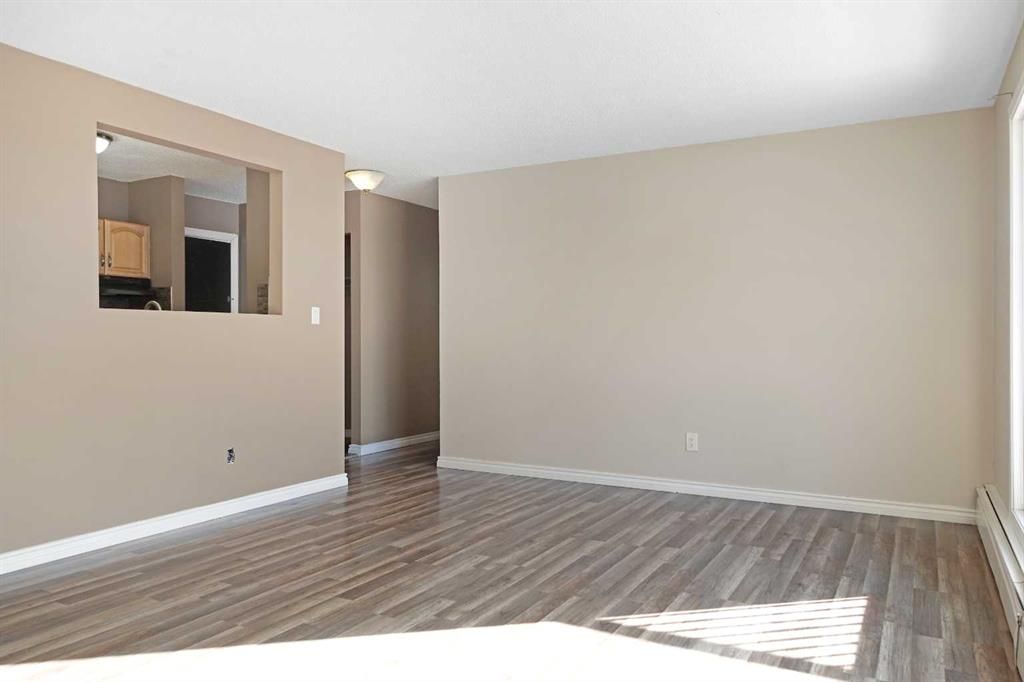 303, 9260 108 Avenue  - Photo 4