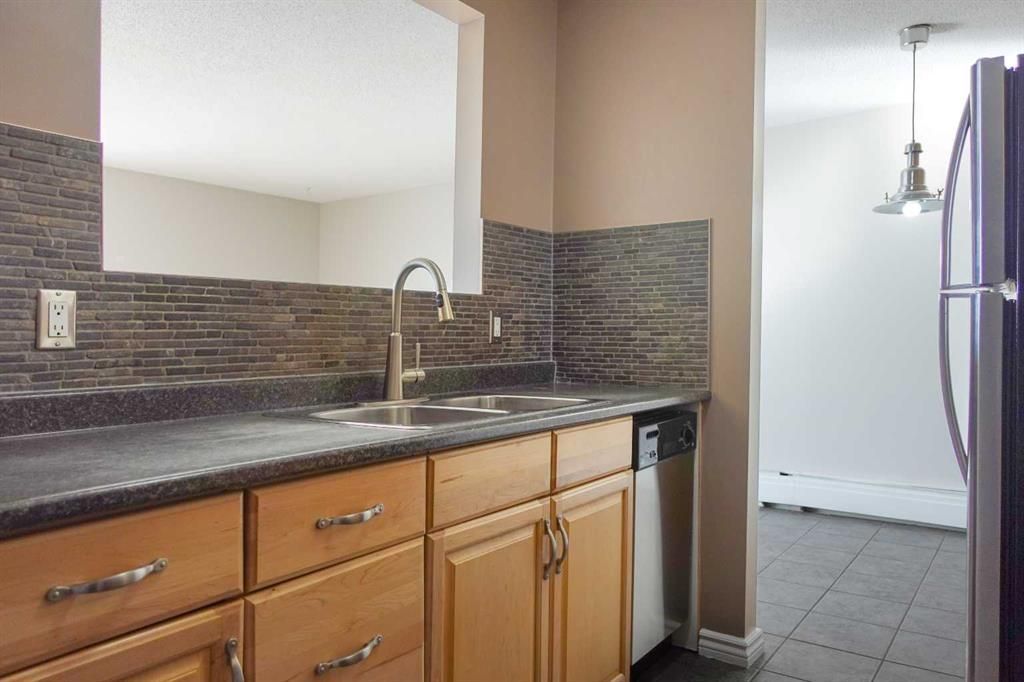 303, 9260 108 Avenue  - Photo 7