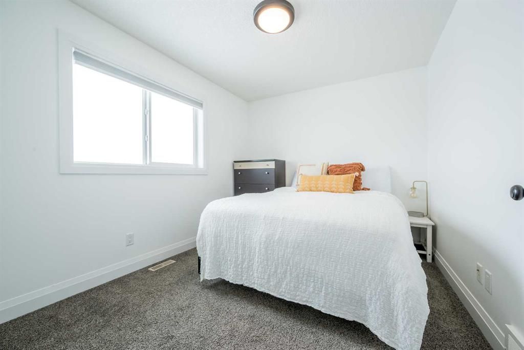 7434 115B Street  - Photo 22