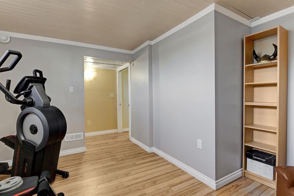 9011 102 Street  - Photo 31