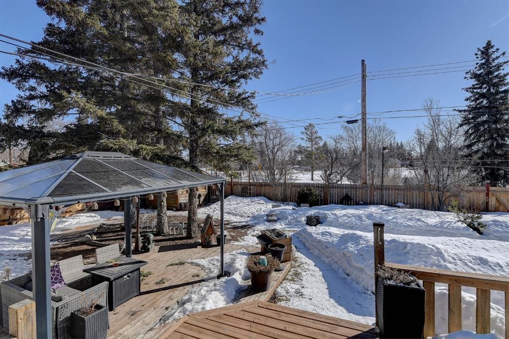 9011 102 Street  - Photo 37