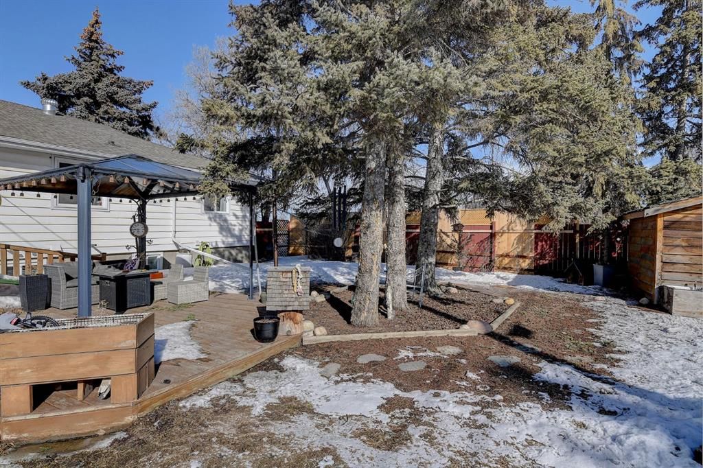 9011 102 Street  - Photo 40