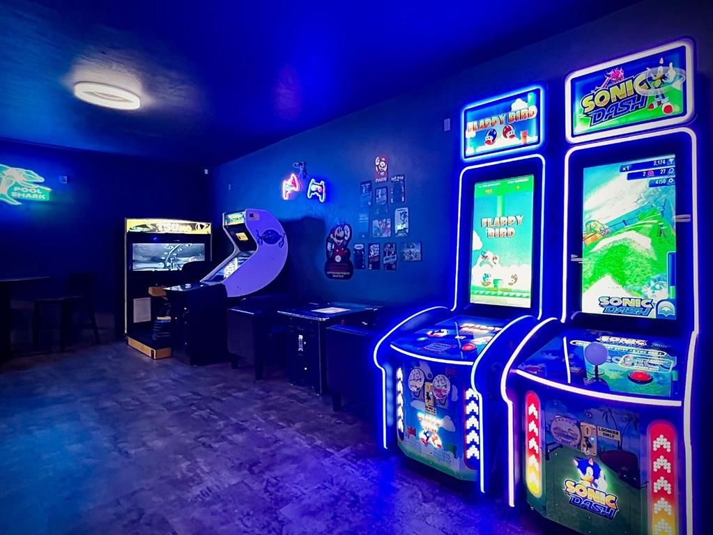 10004 100 Street  - Photo 31