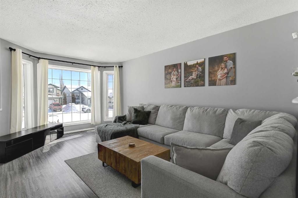 11320 92B Street  - Photo 3