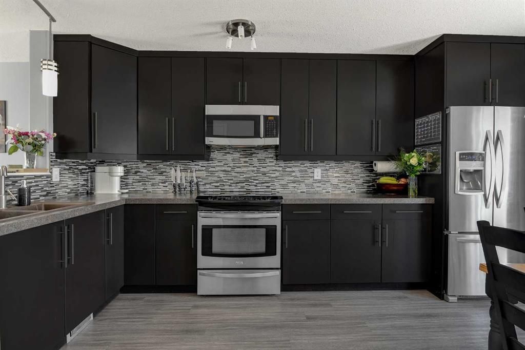 11320 92B Street  - Photo 9