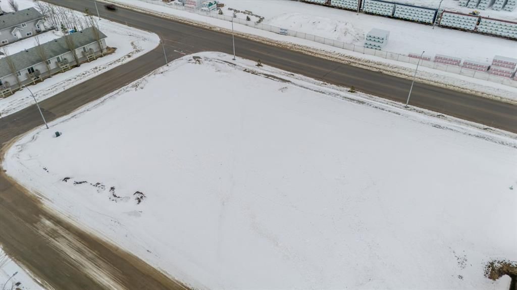 9402 93 Street  - Photo 2