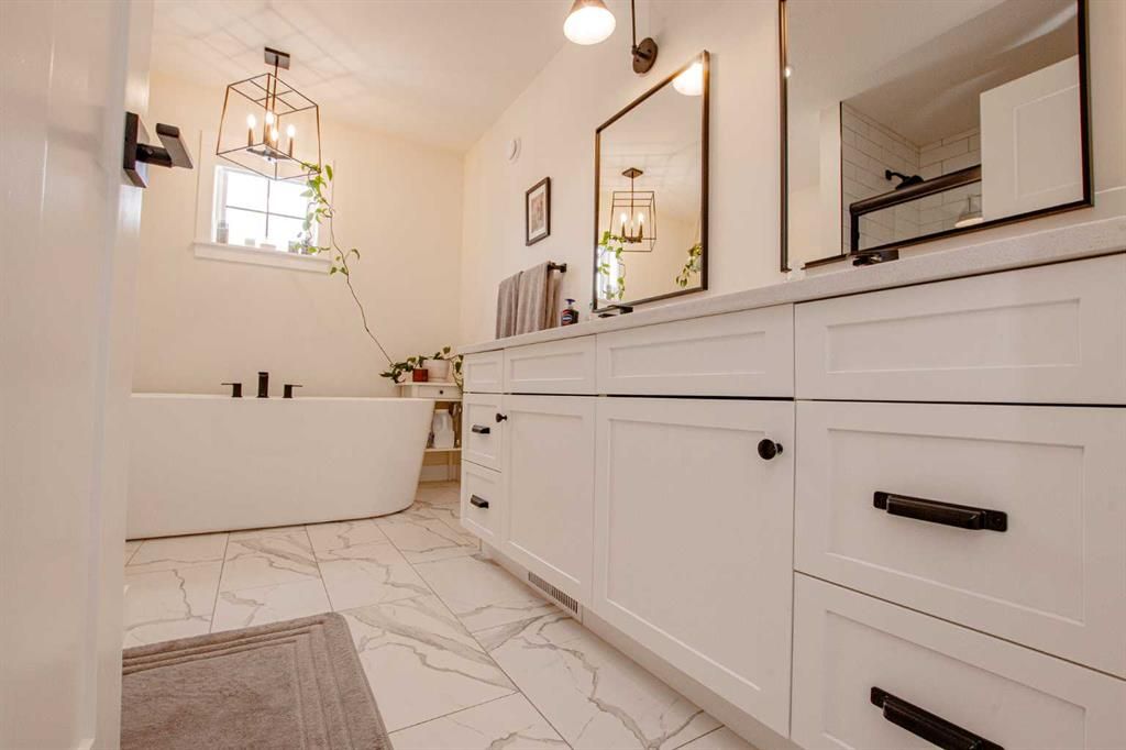 10626 134A Avenue  - Photo 28