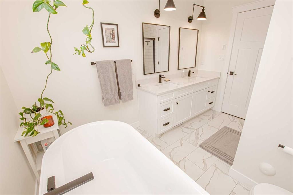 10626 134A Avenue  - Photo 30