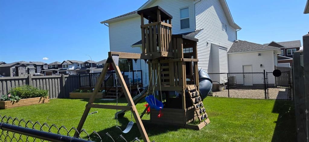 10626 134A Avenue  - Photo 40