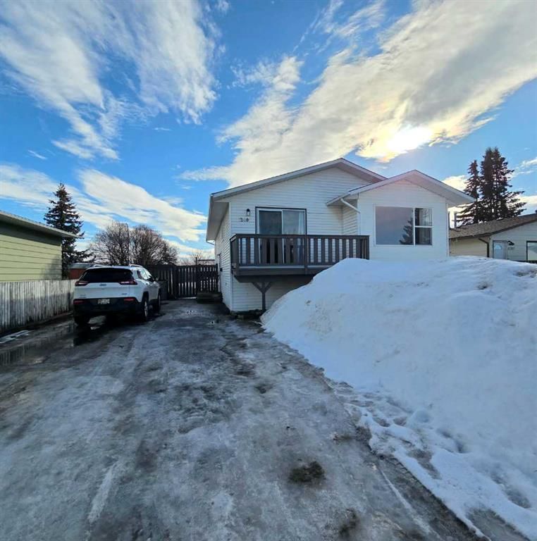 12401 94a Street  - Photo 3