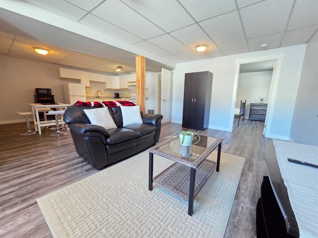 12401 94a Street  - Photo 32