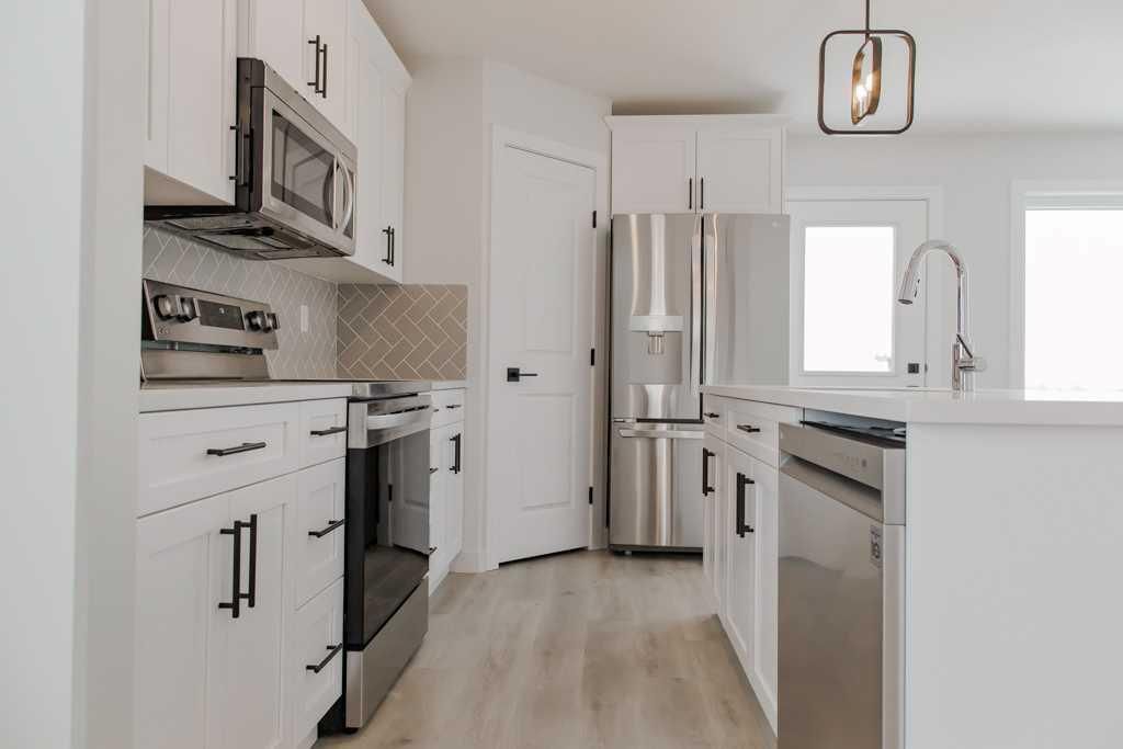 11413 95 Street  - Photo 3