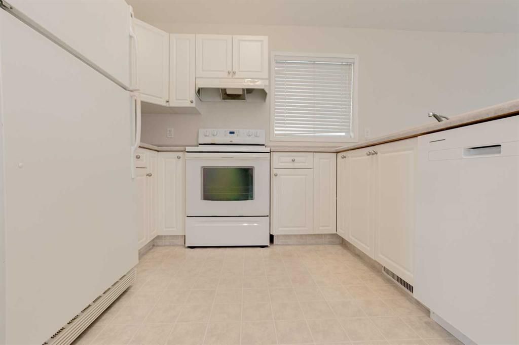 8933 64 Avenue  - Photo 6