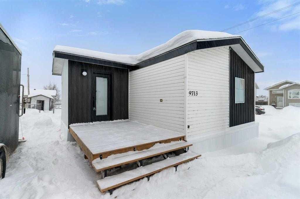 9713 102 Avenue  - Photo 2