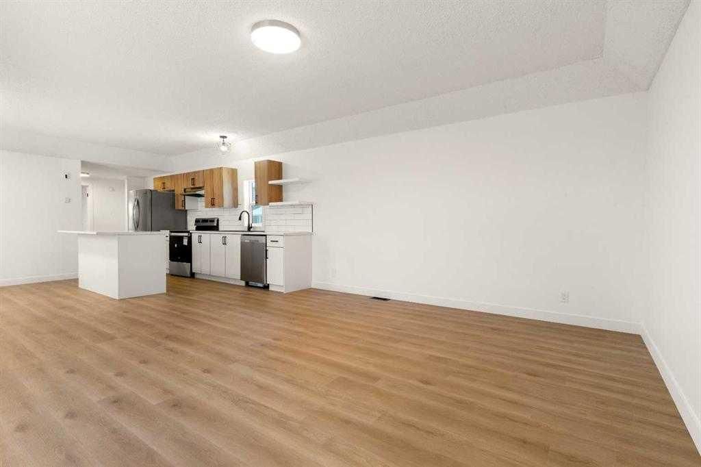 9713 102 Avenue  - Photo 6