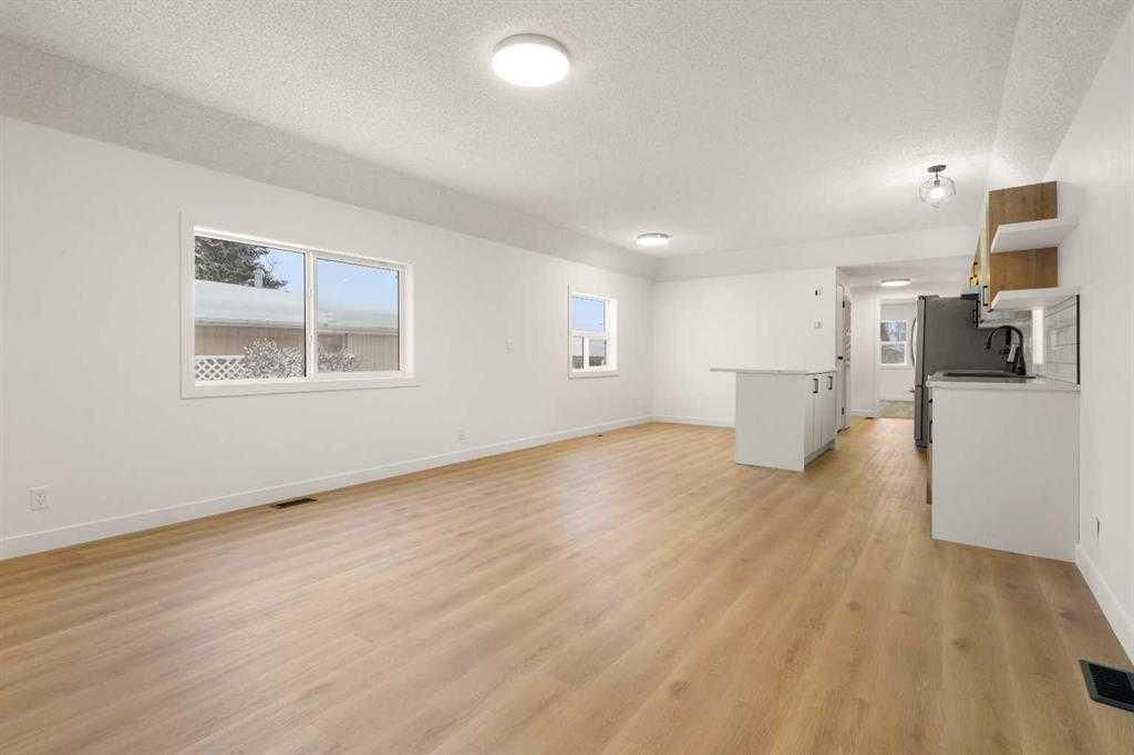 9713 102 Avenue  - Photo 7