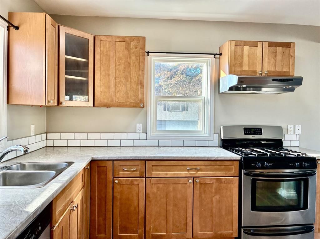 10113 108 Avenue  - Photo 5