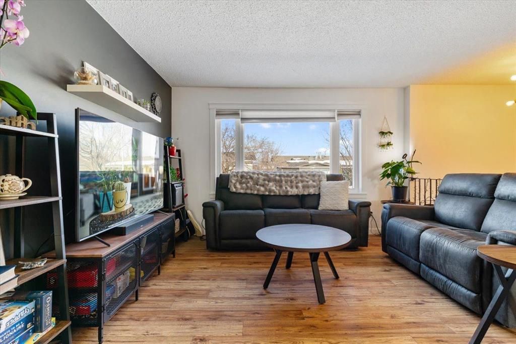 9527 80 Avenue  - Photo 6